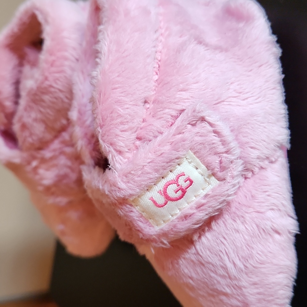 UGG Pink Fuzzy Baby Booties Size 2/3 - Picture 4 of 10